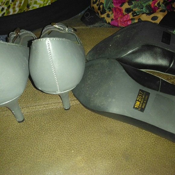 Shoes - Picture 4 of 5